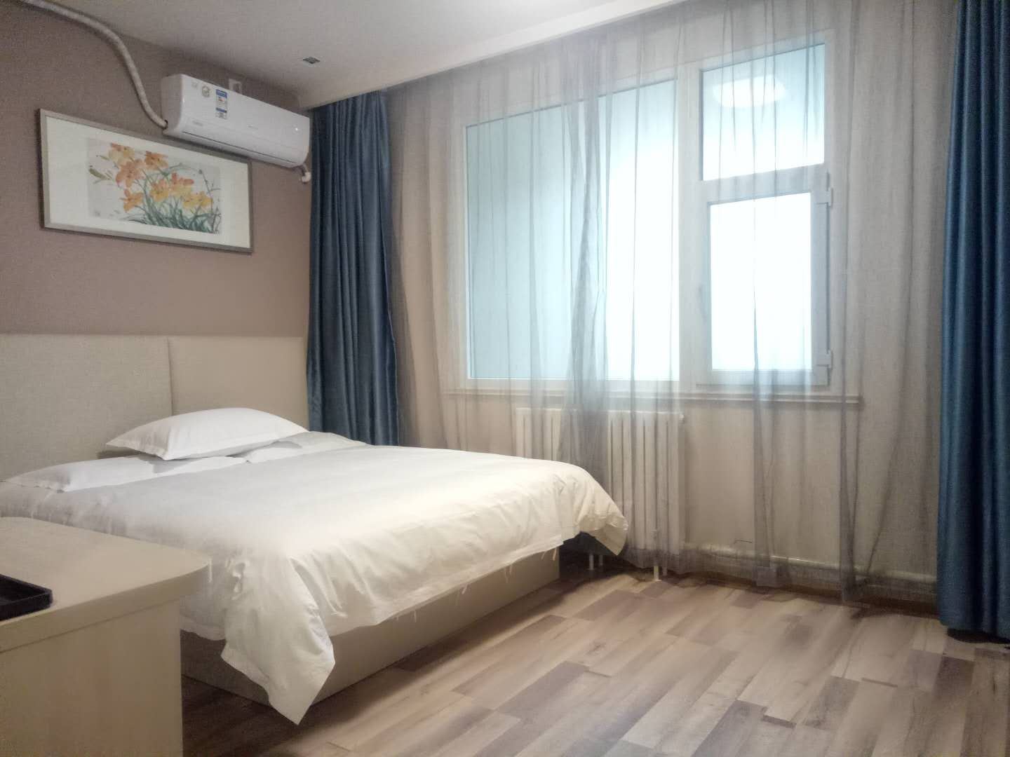 标准大床房