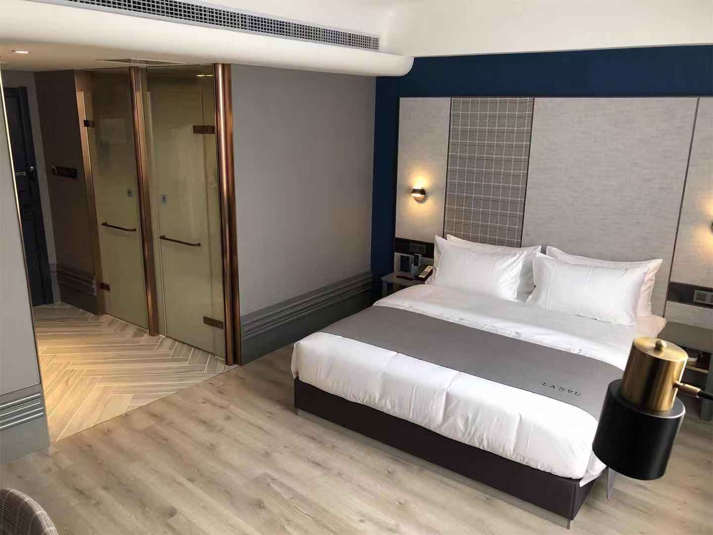 豪华大床房