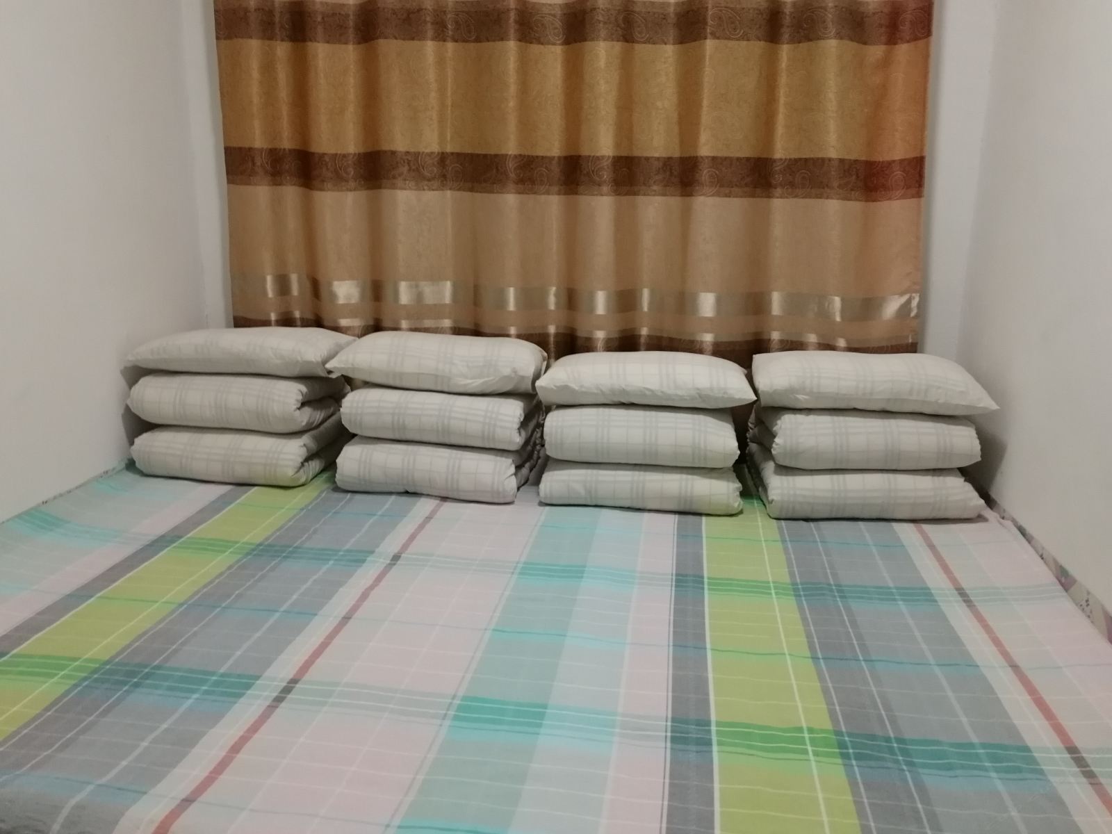 温馨暖炕房(床位)