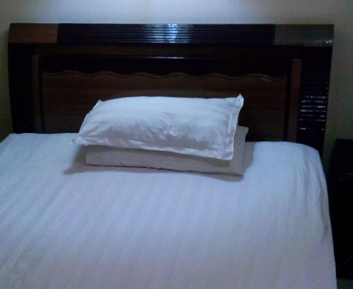 标准大床房(无窗)