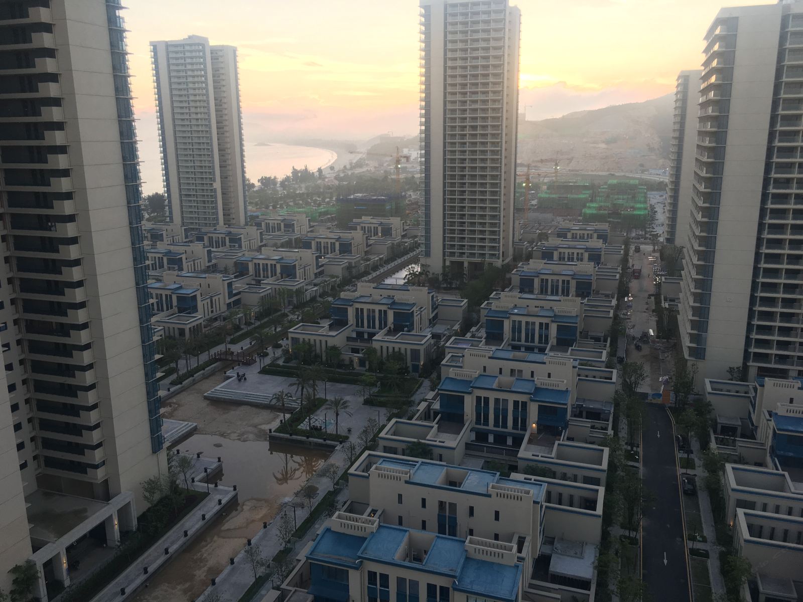 豪华侧海景观两房一厅