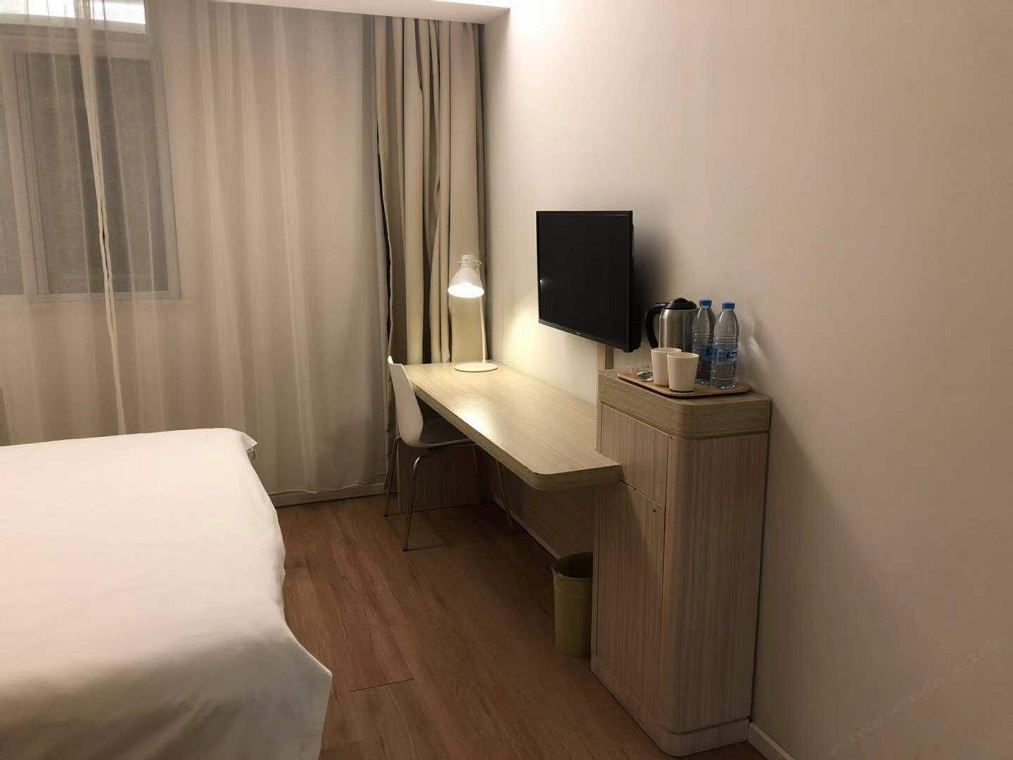 高级大床房A