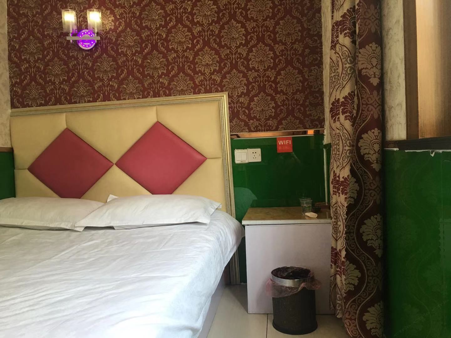标准大床房