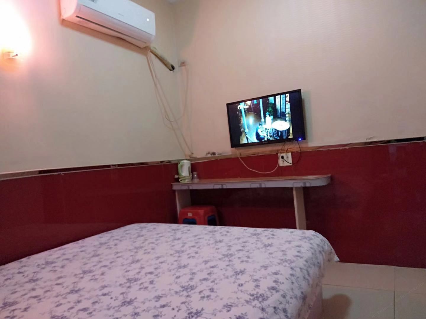 普通大床房