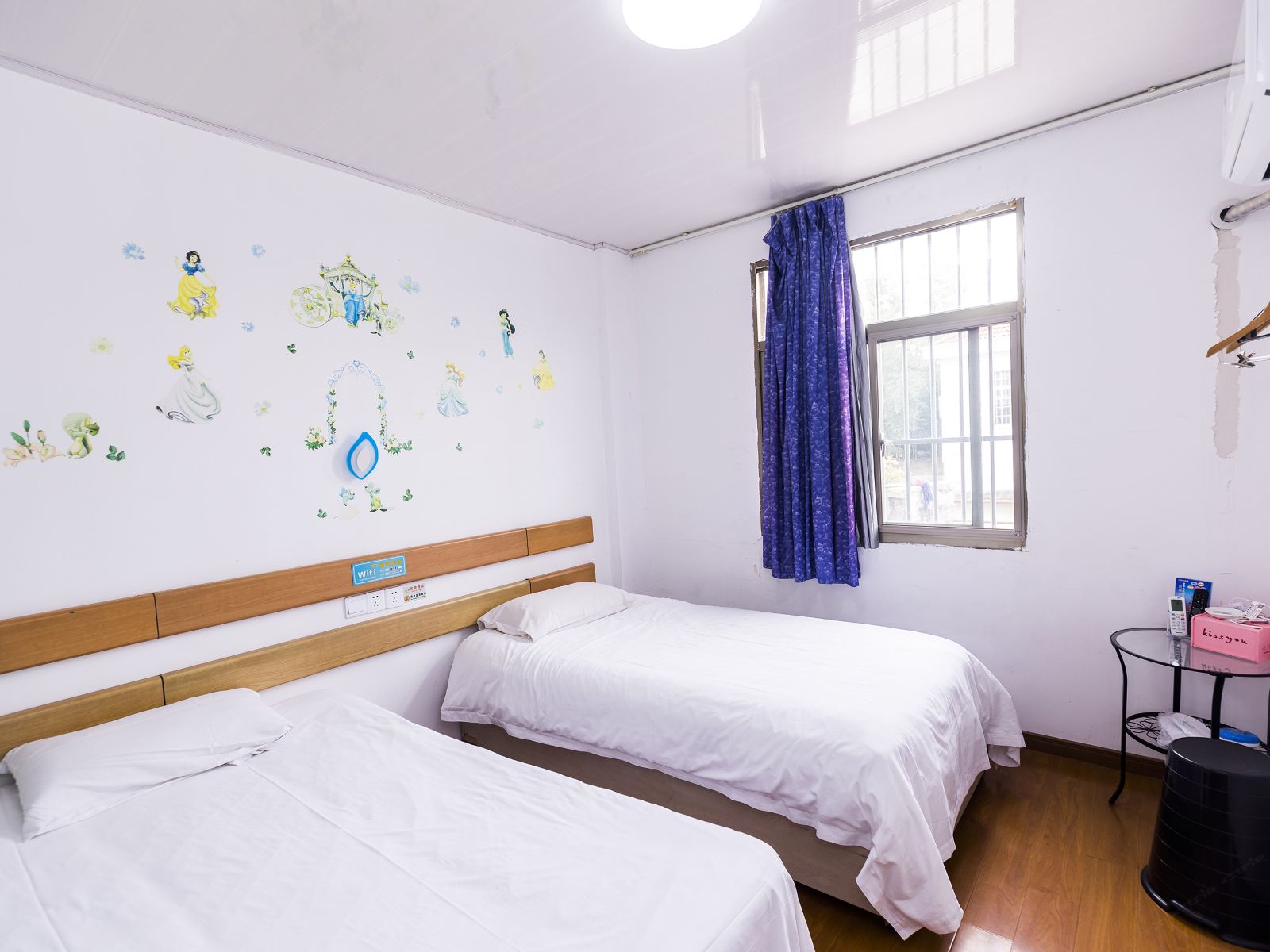 浪漫简约双床房