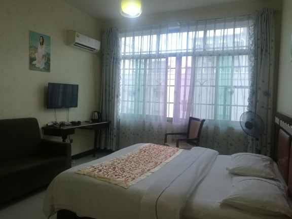 豪华大床房