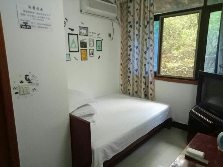标准大床房