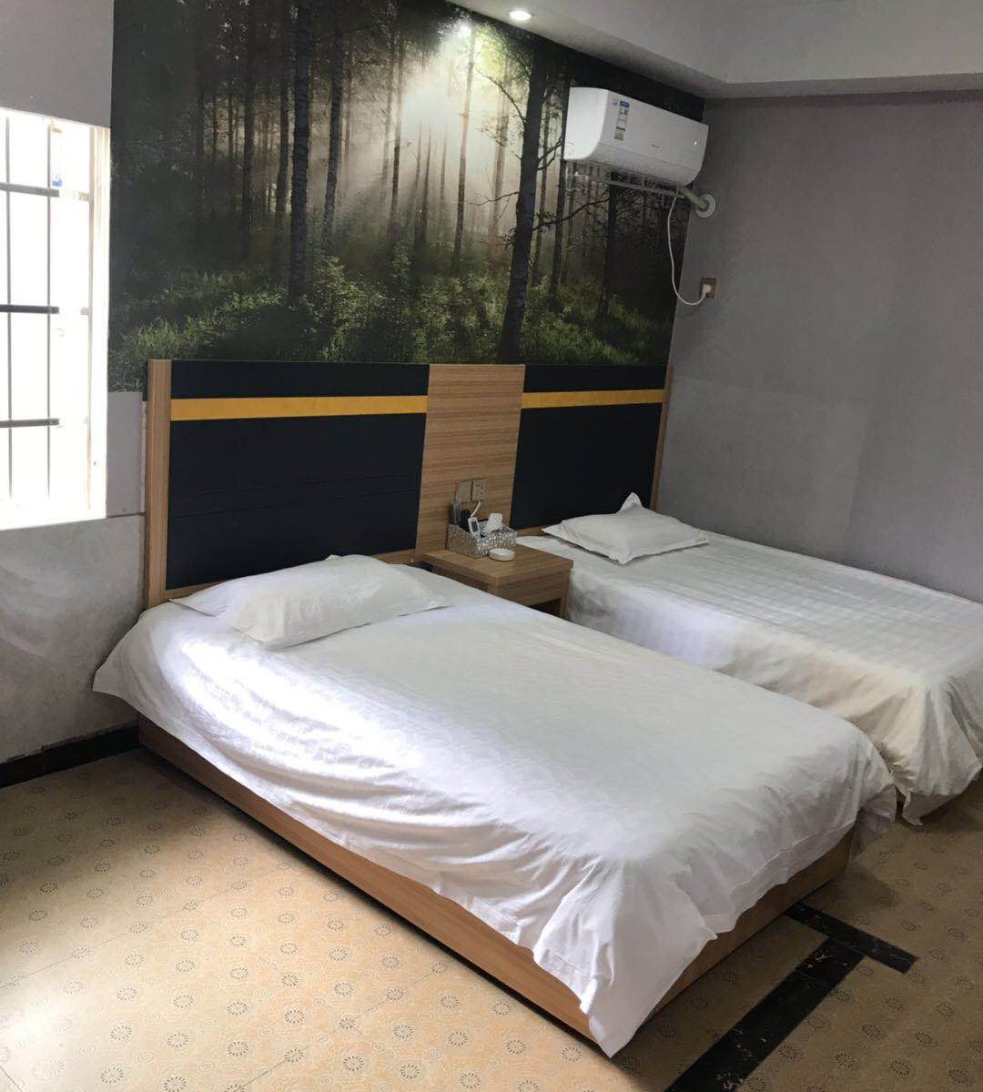 舒适双床房