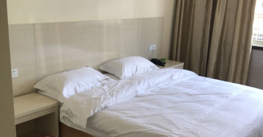 豪华大床房