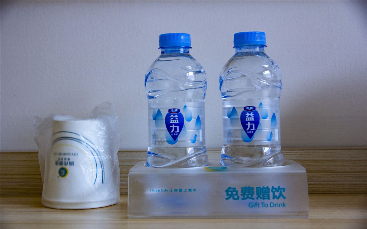 商务大床房