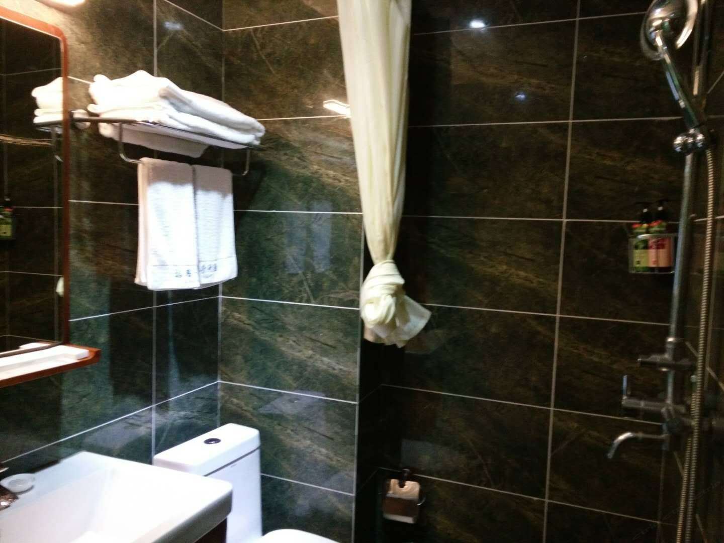 豪华大床房
