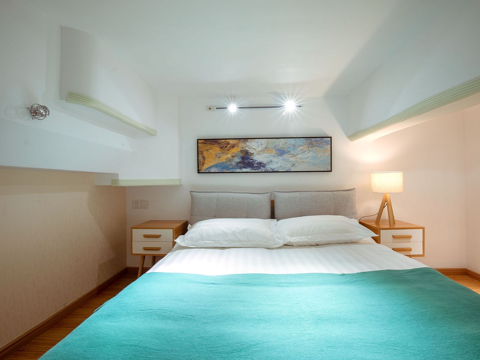 逝水流年Loft双床房