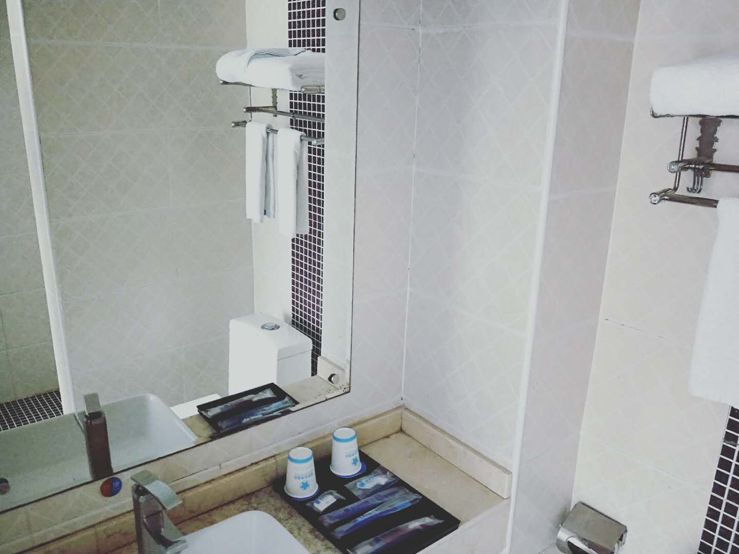 沁凉双床房