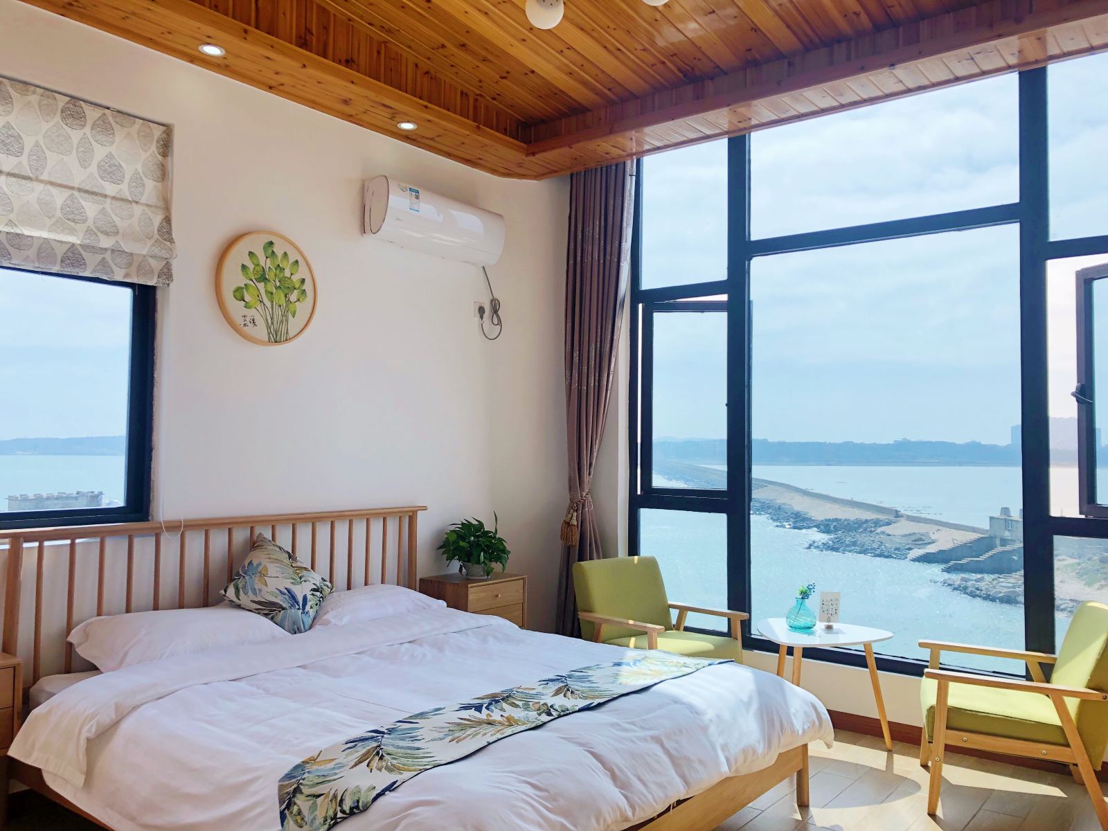 观澜海景阳台大床房