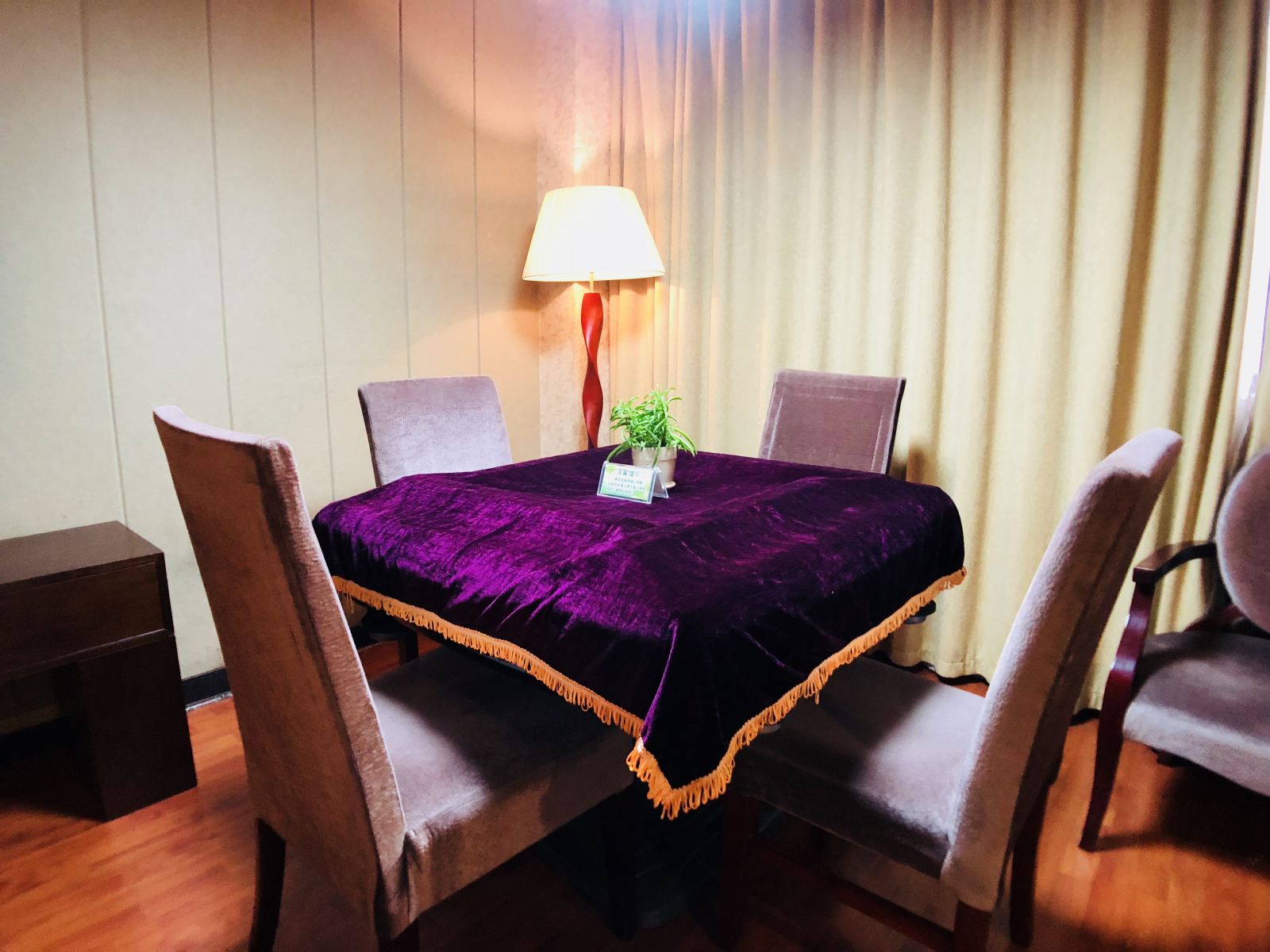 商务棋牌房