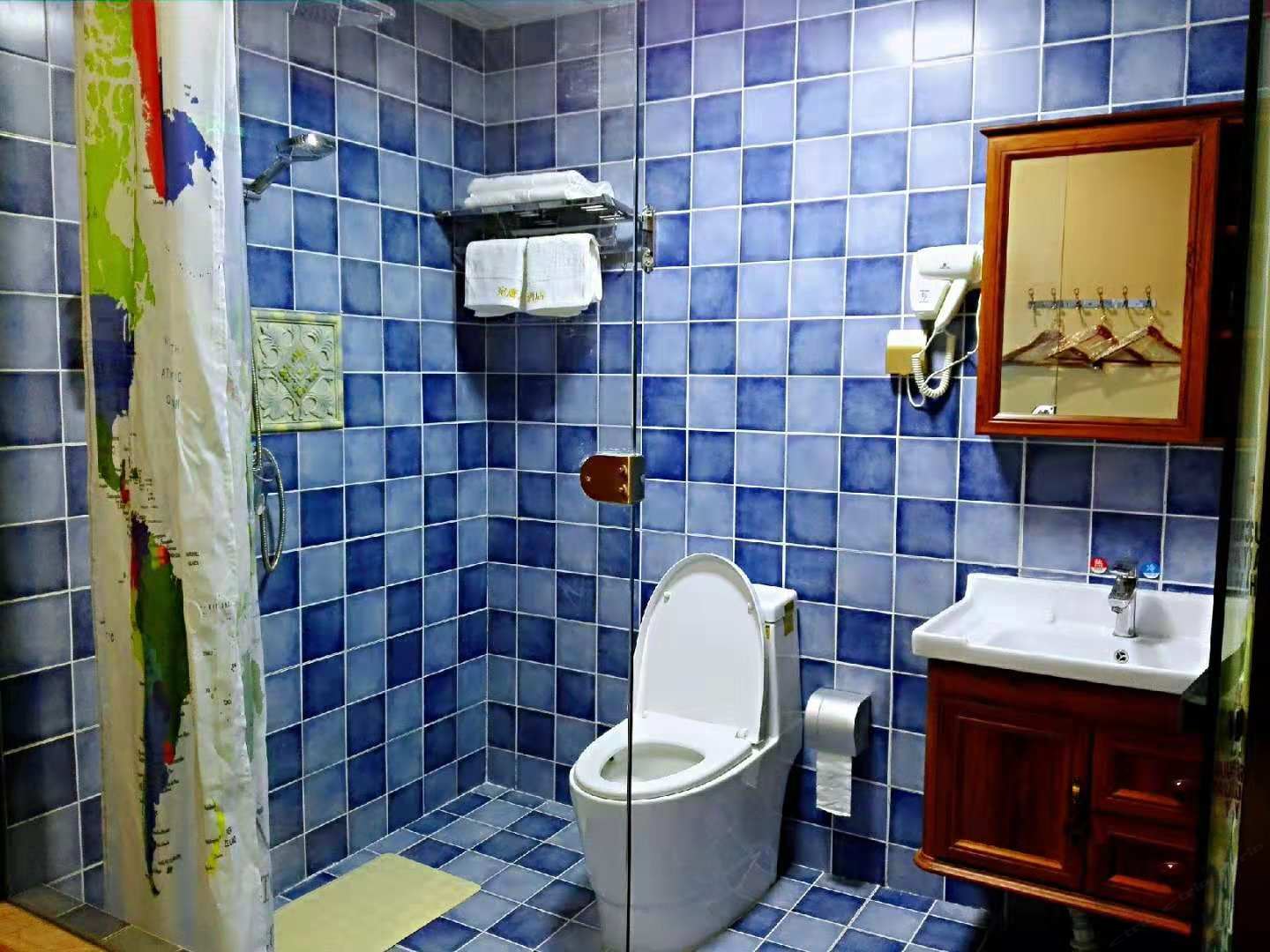 经济大床房