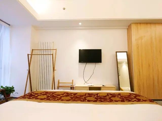 米兰豪华大床房