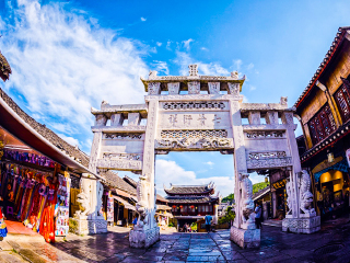 贵州黄果树私人定制旅游_贵州黄果树报团旅游价格_年底去贵州黄果树旅游