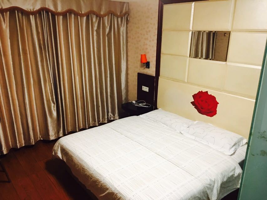 特惠大床房