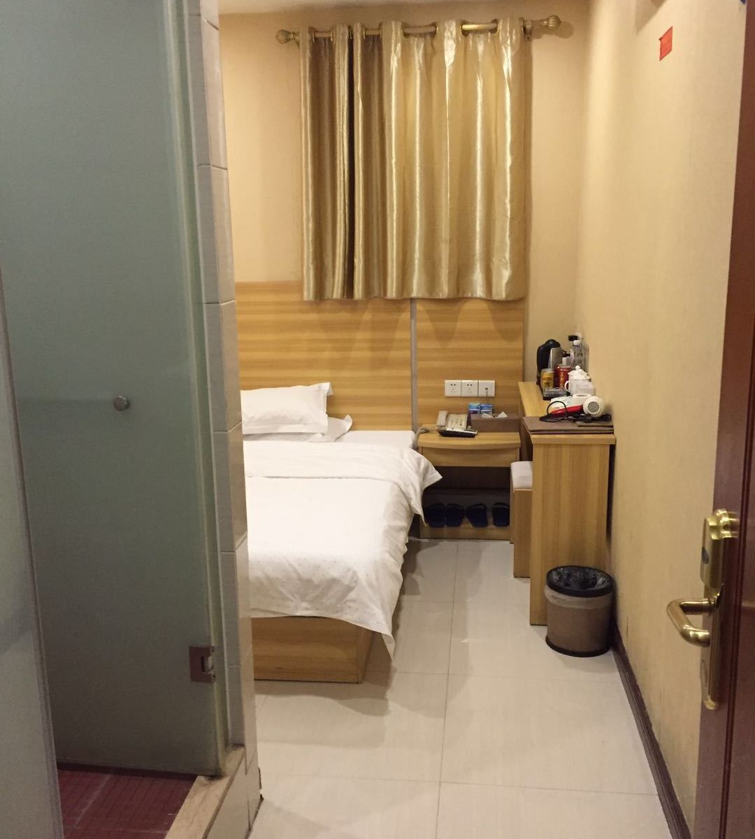 标准大床房