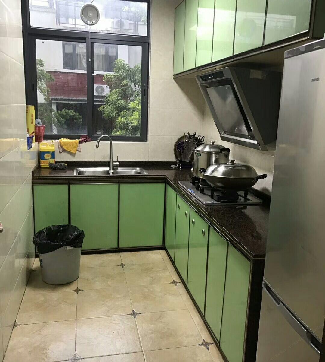 中式豪华6房10床温泉别墅