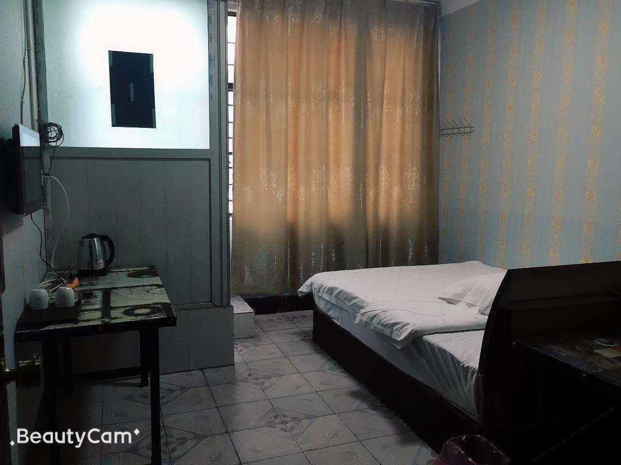 标准大床房
