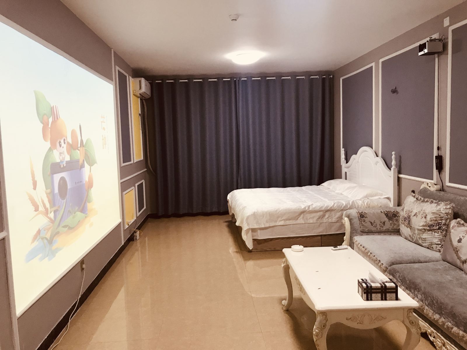高端私人影咖房