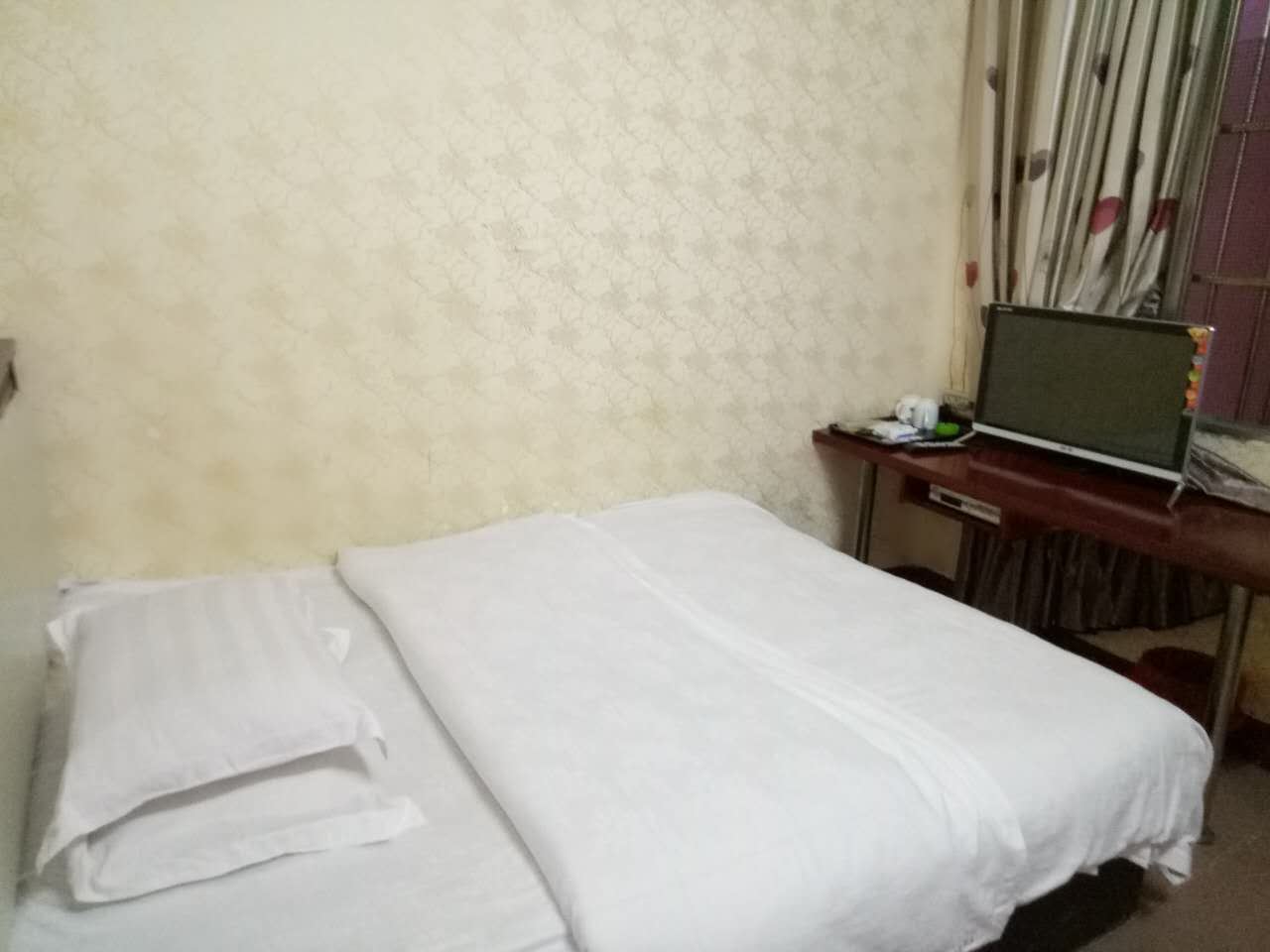 双床房