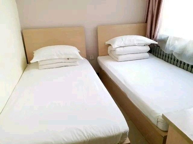 公卫双床房