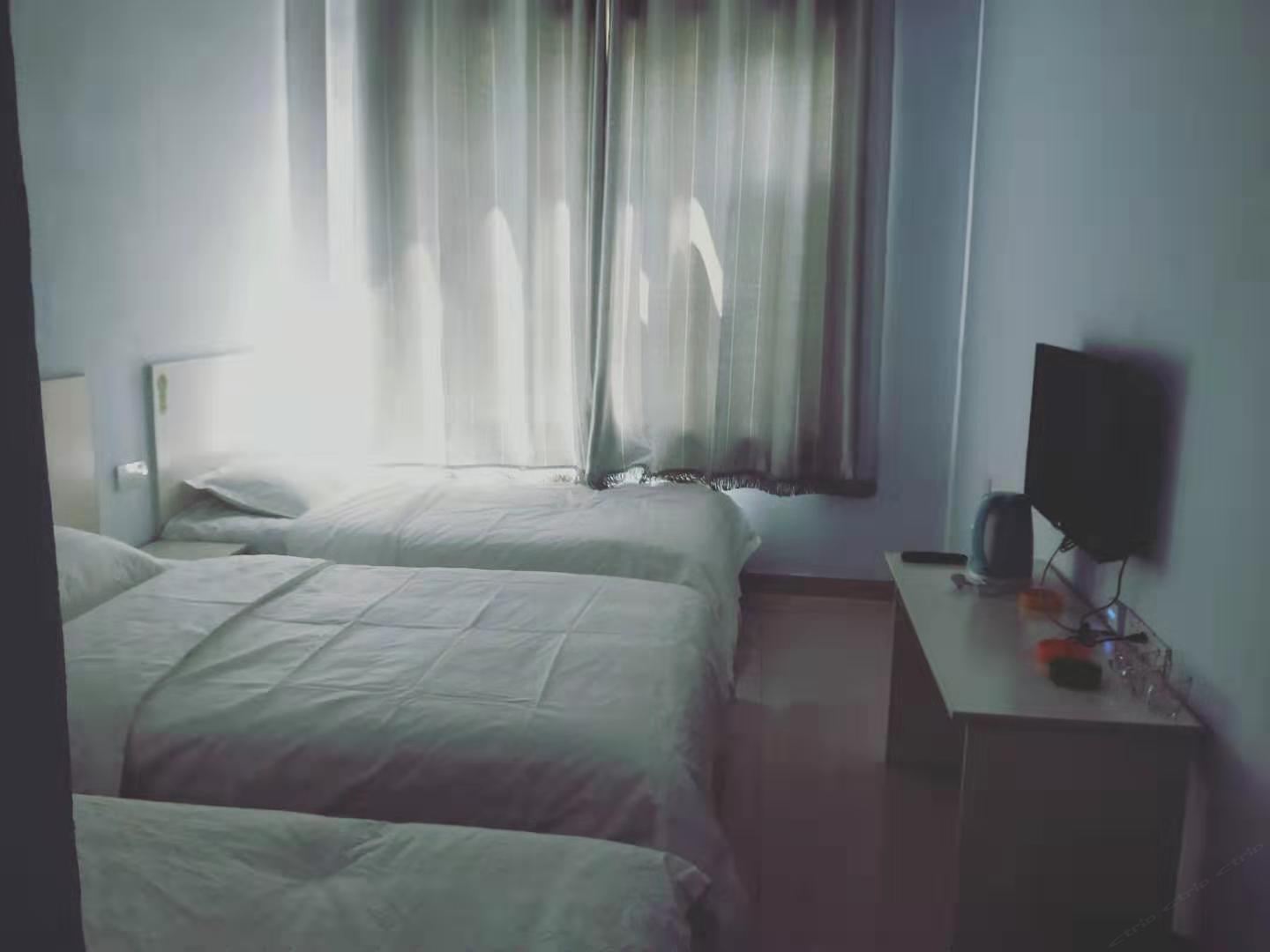 三人间