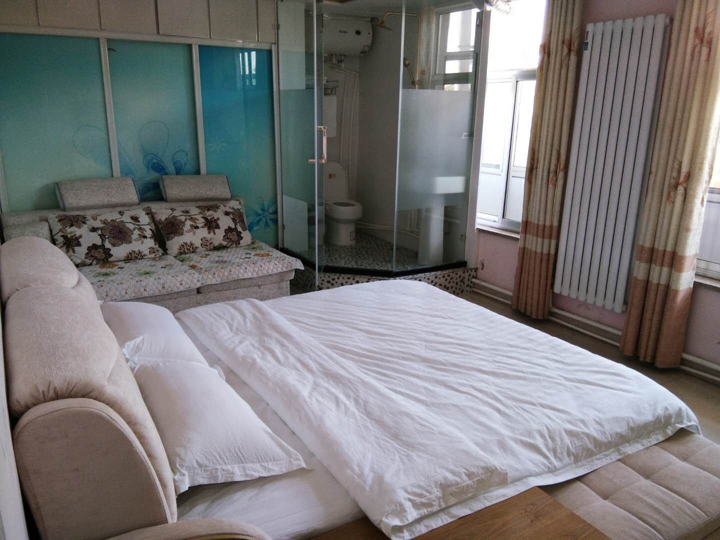 商务大床房