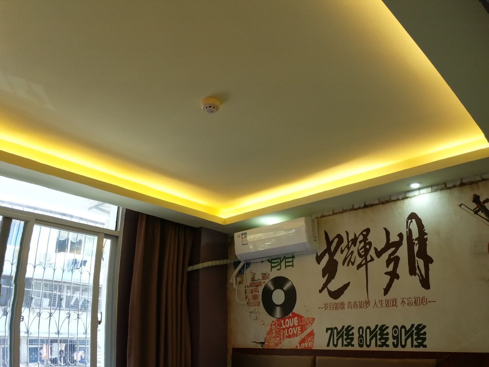 豪华大床房