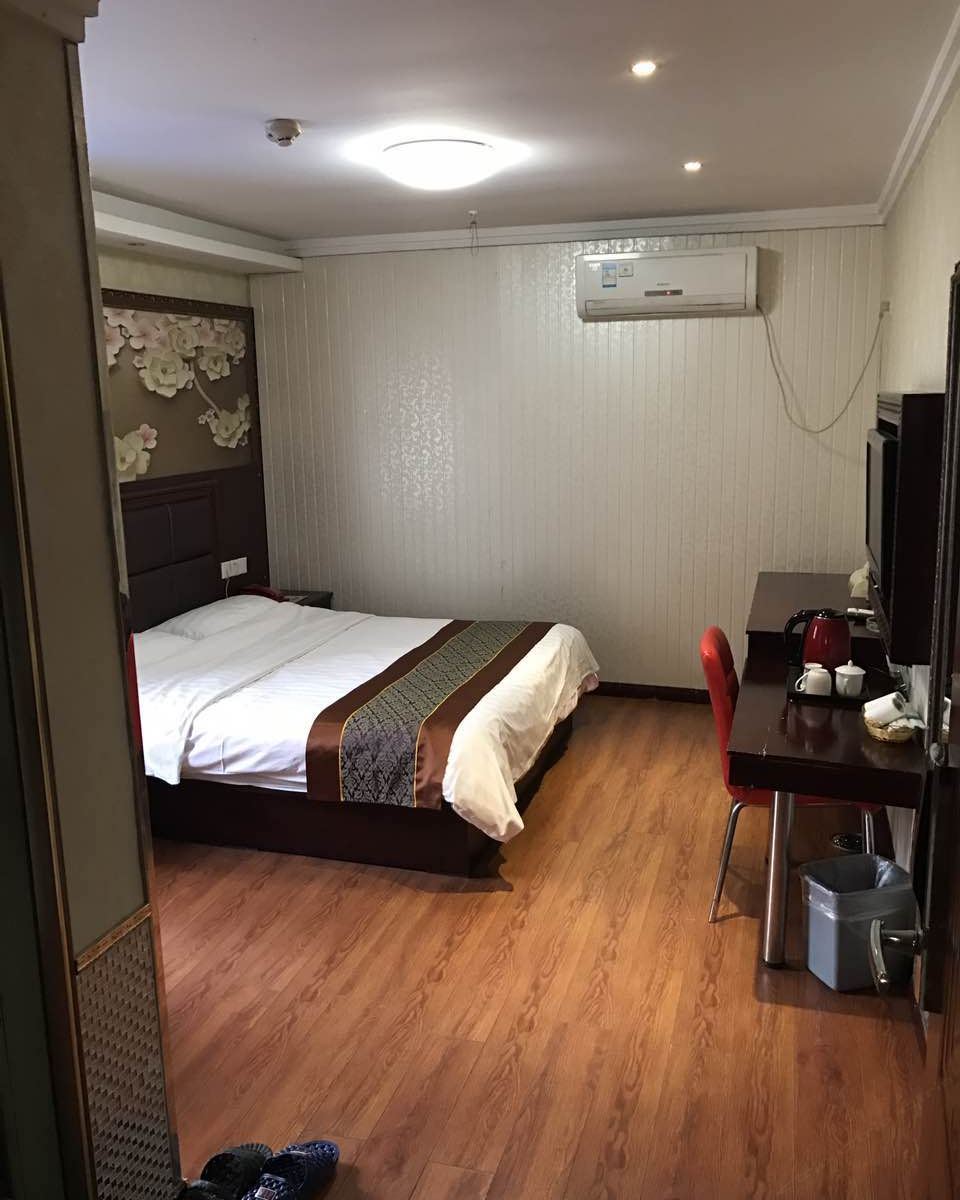 豪华大床房