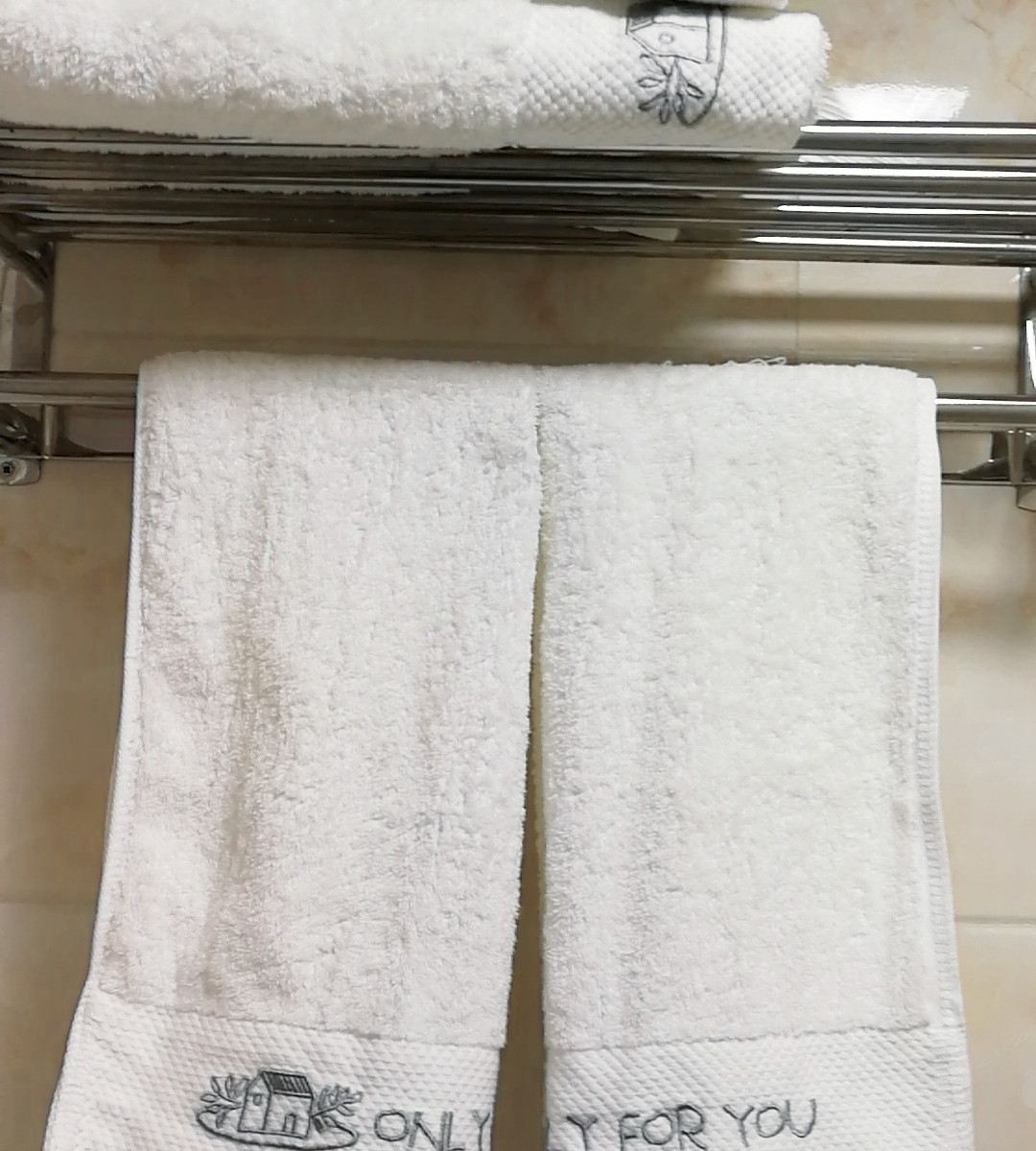 纯白泡泡高级大床房