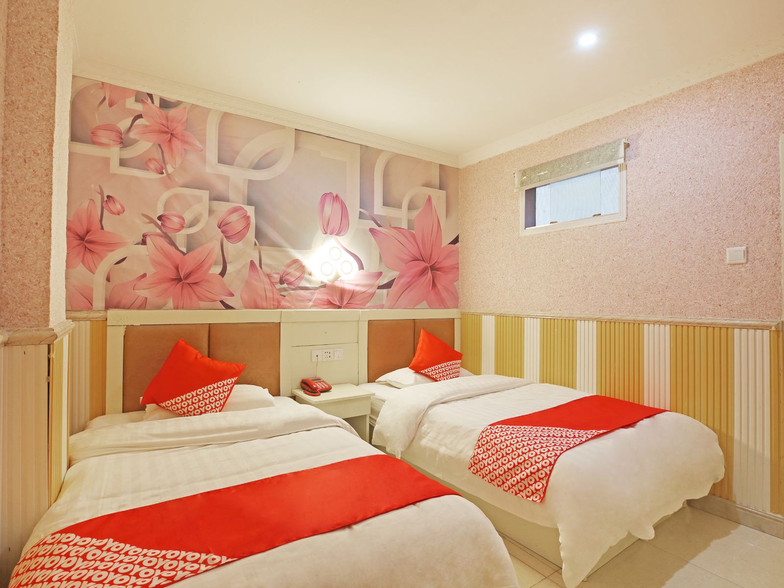 标准双床房(公共卫浴)(无窗)