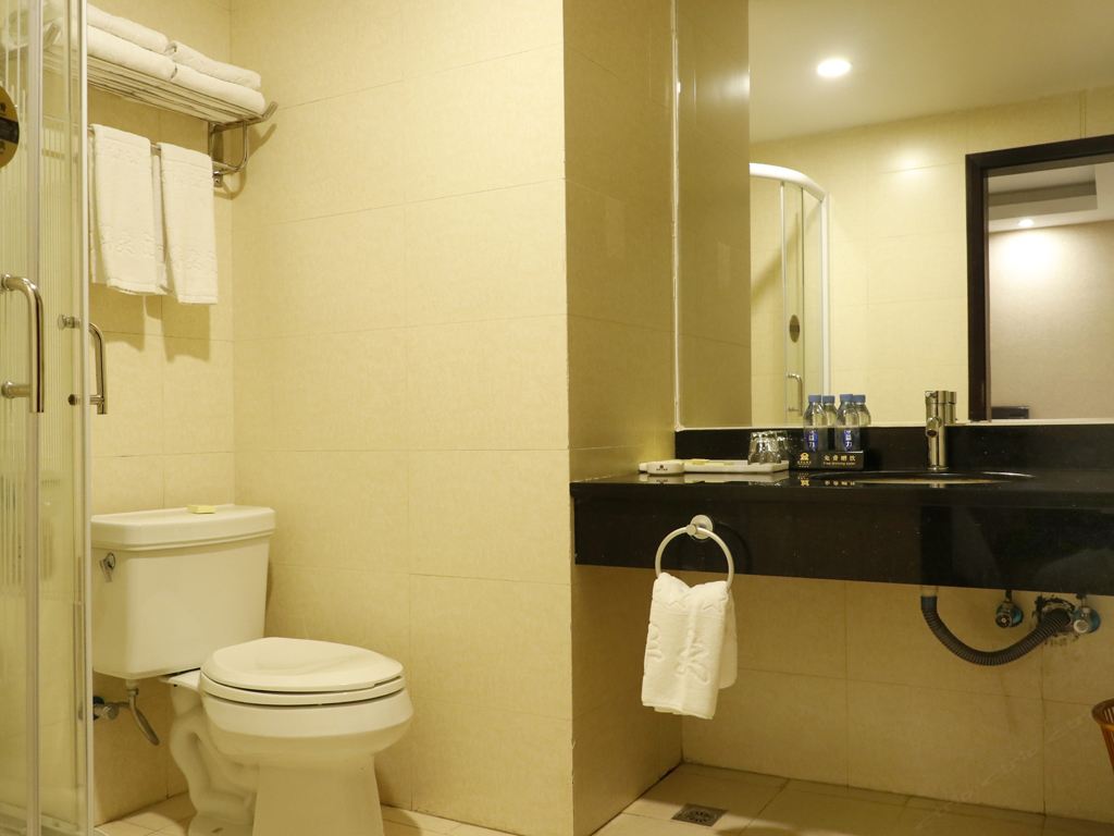 贵宾楼豪华大床房