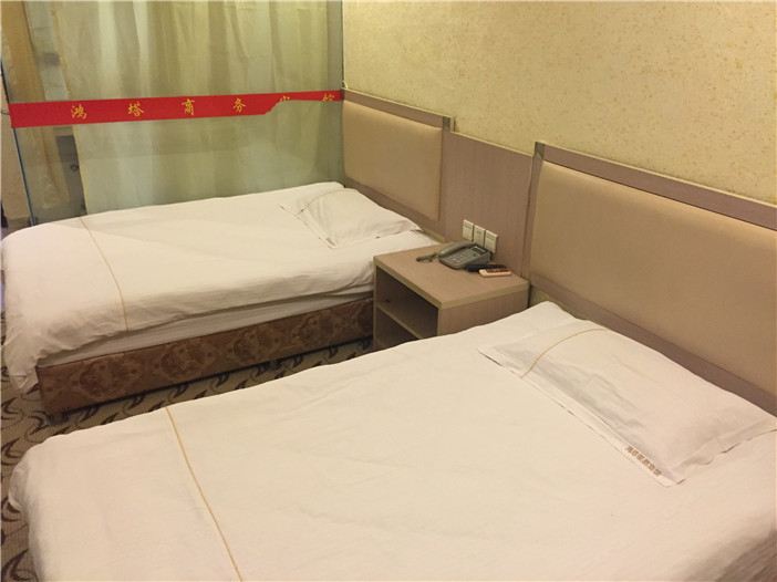 标准双床房