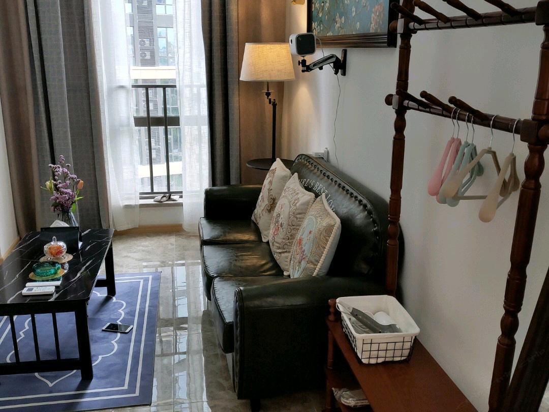 LOFT现代风榻榻米大床房