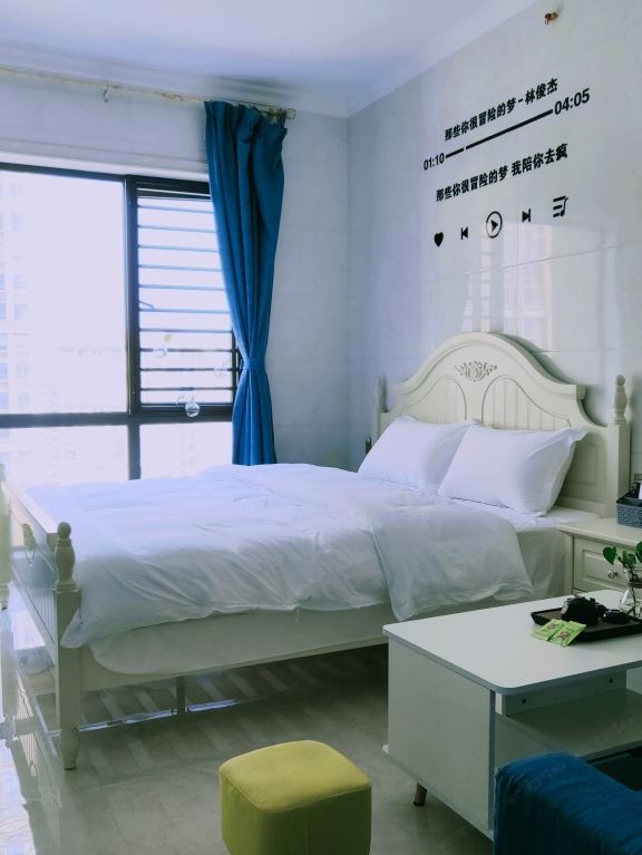 北欧温馨大床房