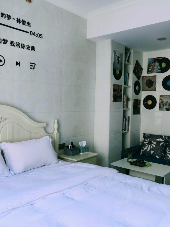 北欧温馨大床房