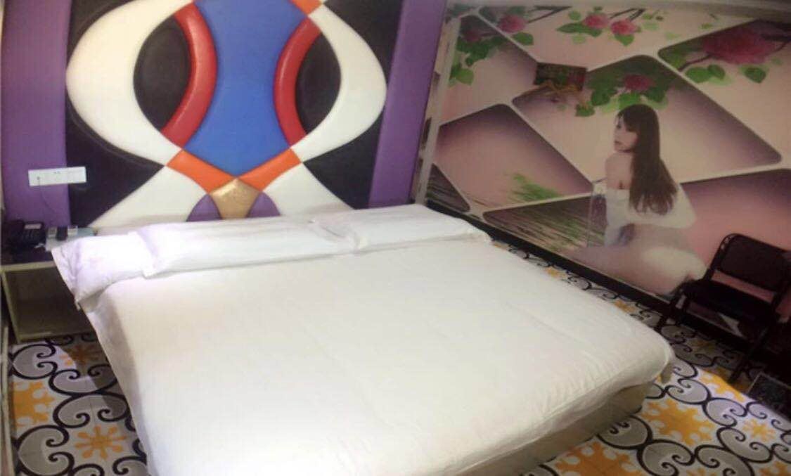浪漫大床房
