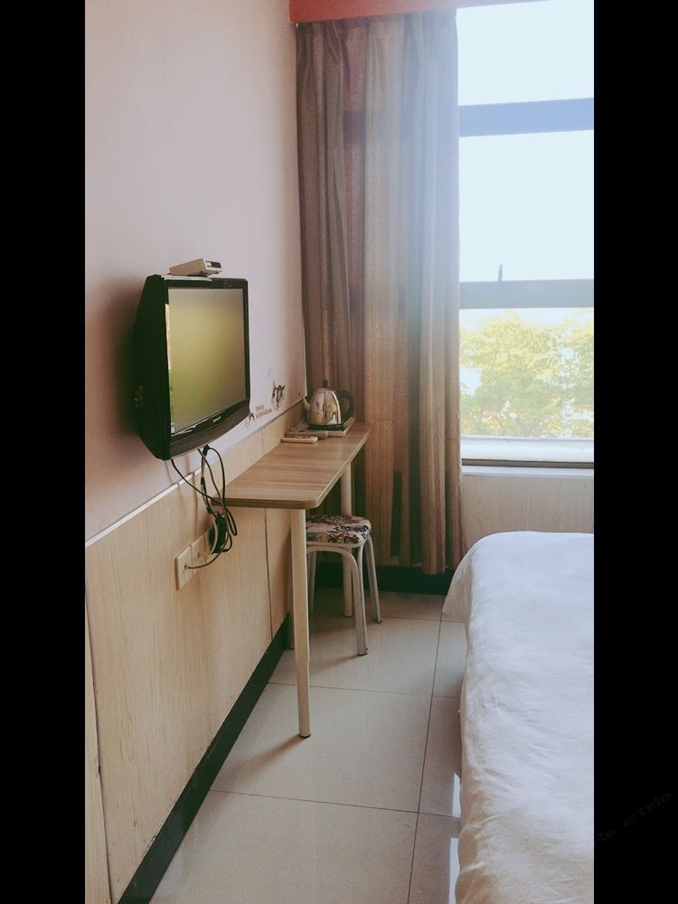 商务大床房
