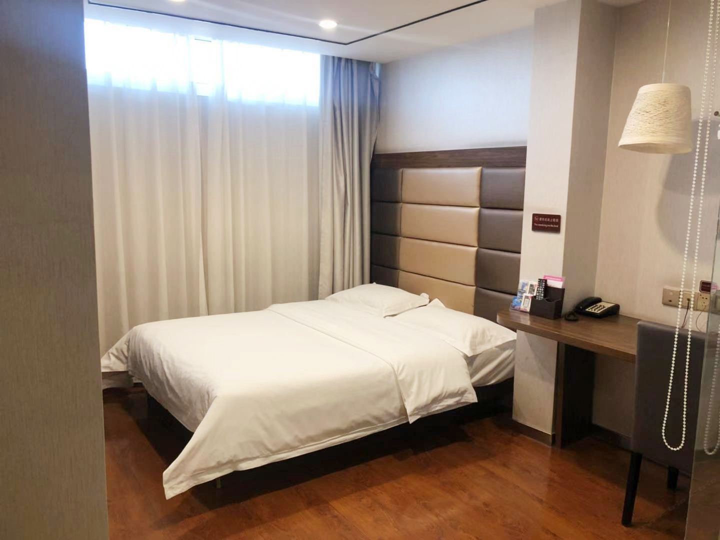 特惠大床房