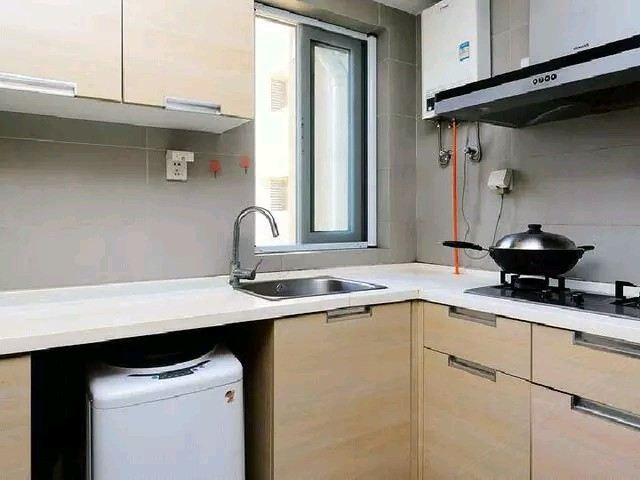 高级院景大床套房