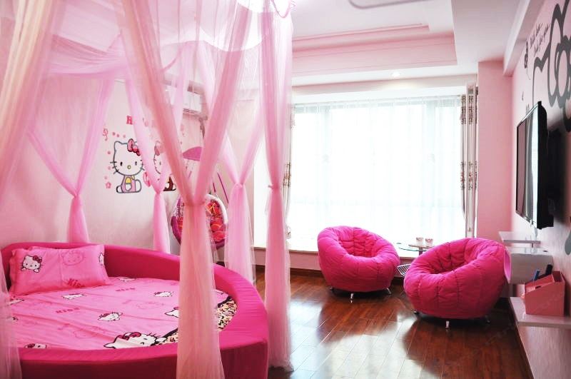Hellokitty主题圆床房