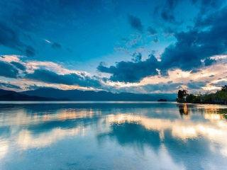 云南香格里拉旅游一次多少錢_跟團云南香格里拉旅游價格表_云南香格里拉旅游團報價2021