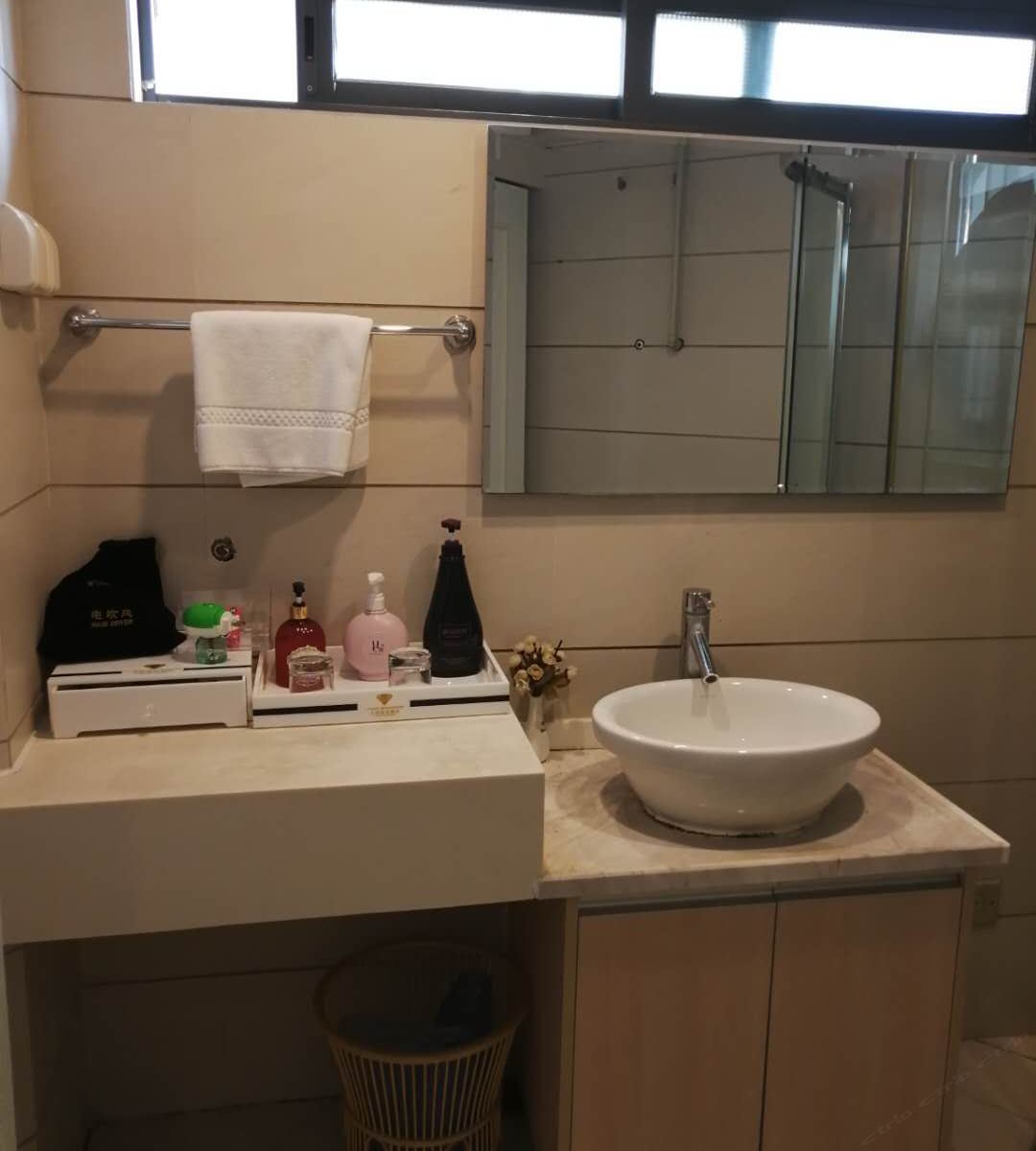 舒适大床房