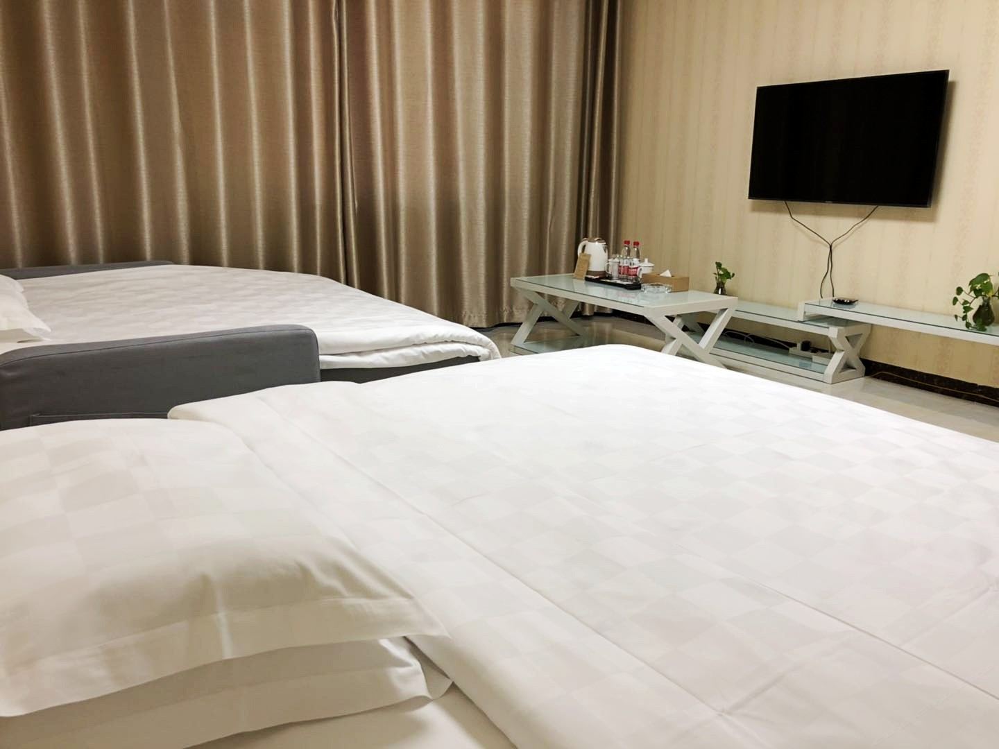 豪华双大床房