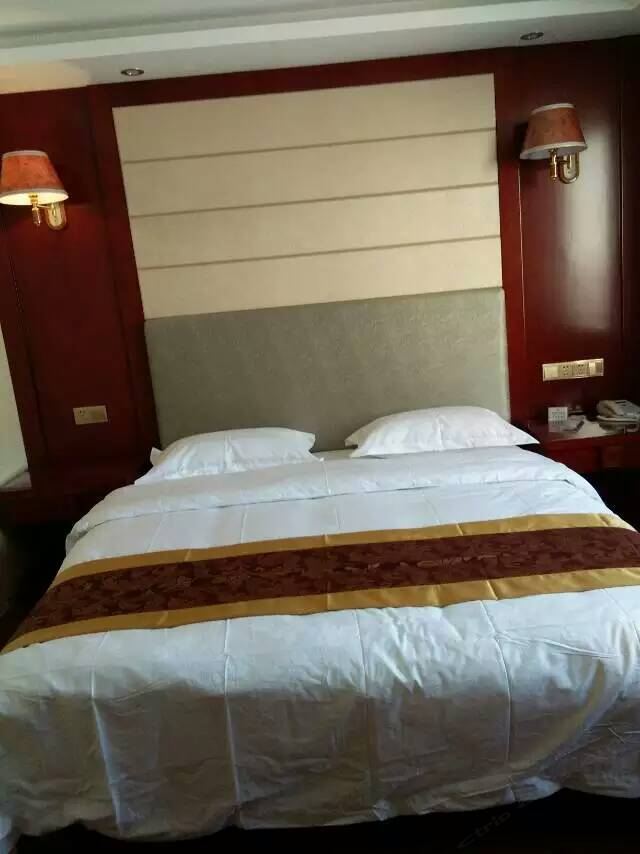 大床房(无窗)