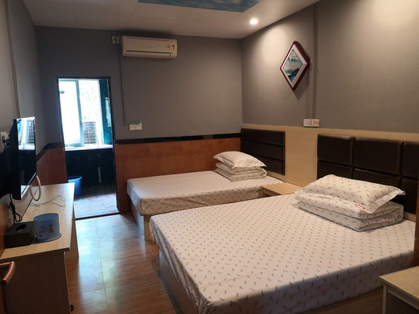 标准双床房